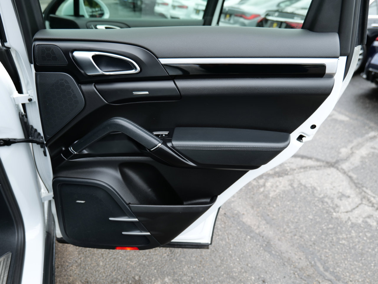 Used 2016 Porsche Cayenne image 42