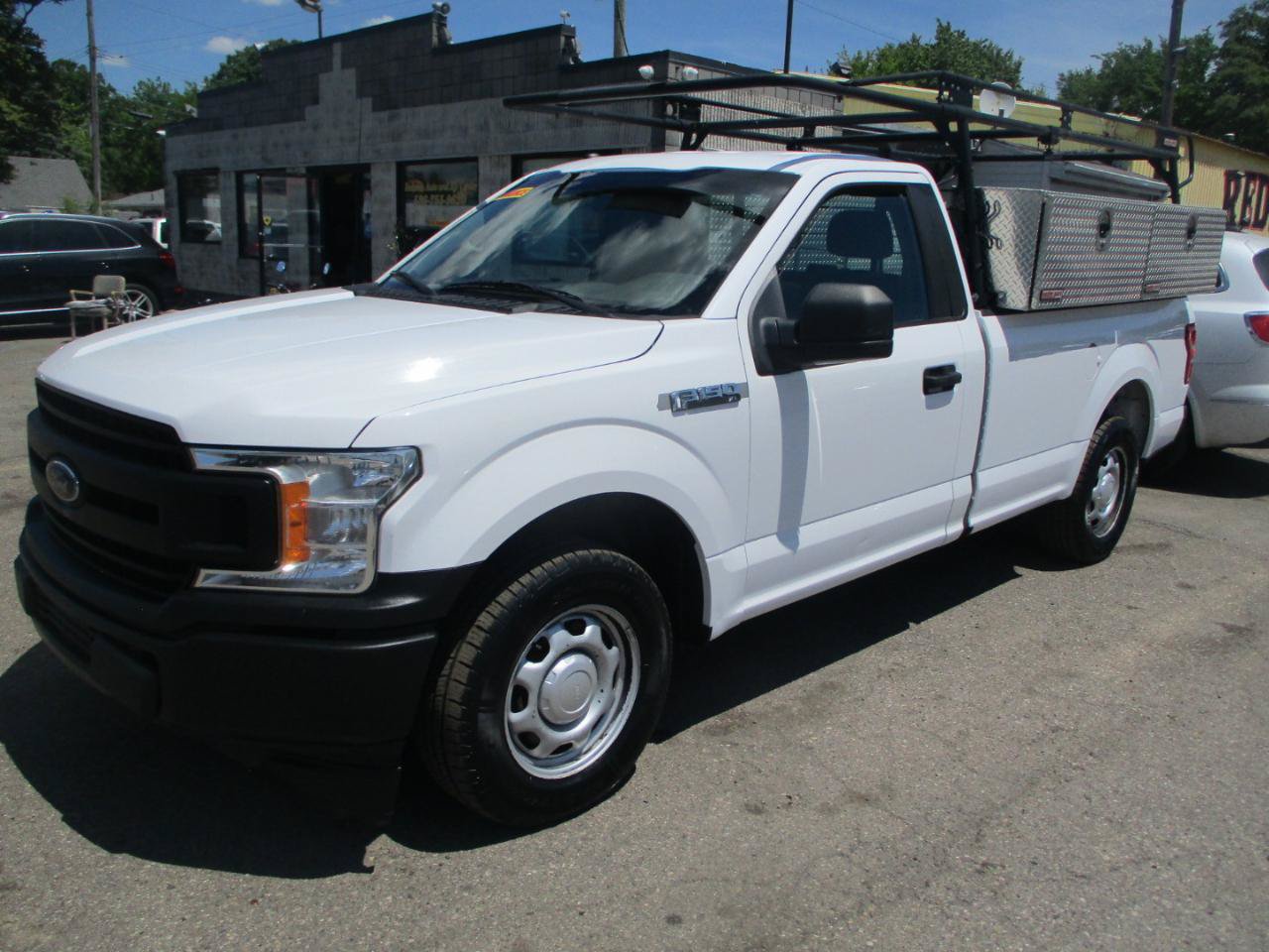 Used 2018 Ford F150 XL w/ Equipment Group 101A Mid RWD image 3