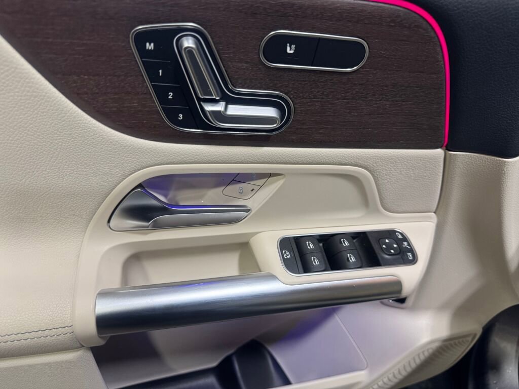 Certified 2023 Mercedes-Benz GLA 250 4MATIC image 10