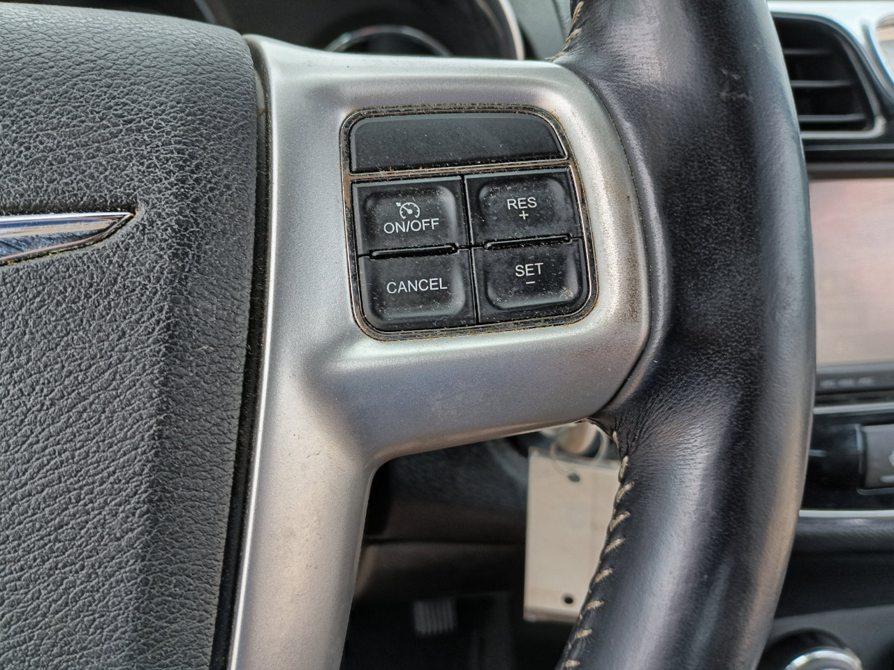 Used 2013 Chrysler 200 S image 16