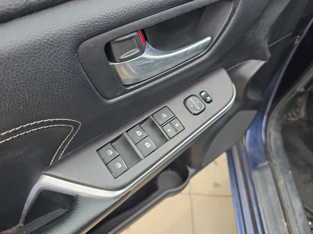 Used 2016 Toyota Camry XLE FWD image 7
