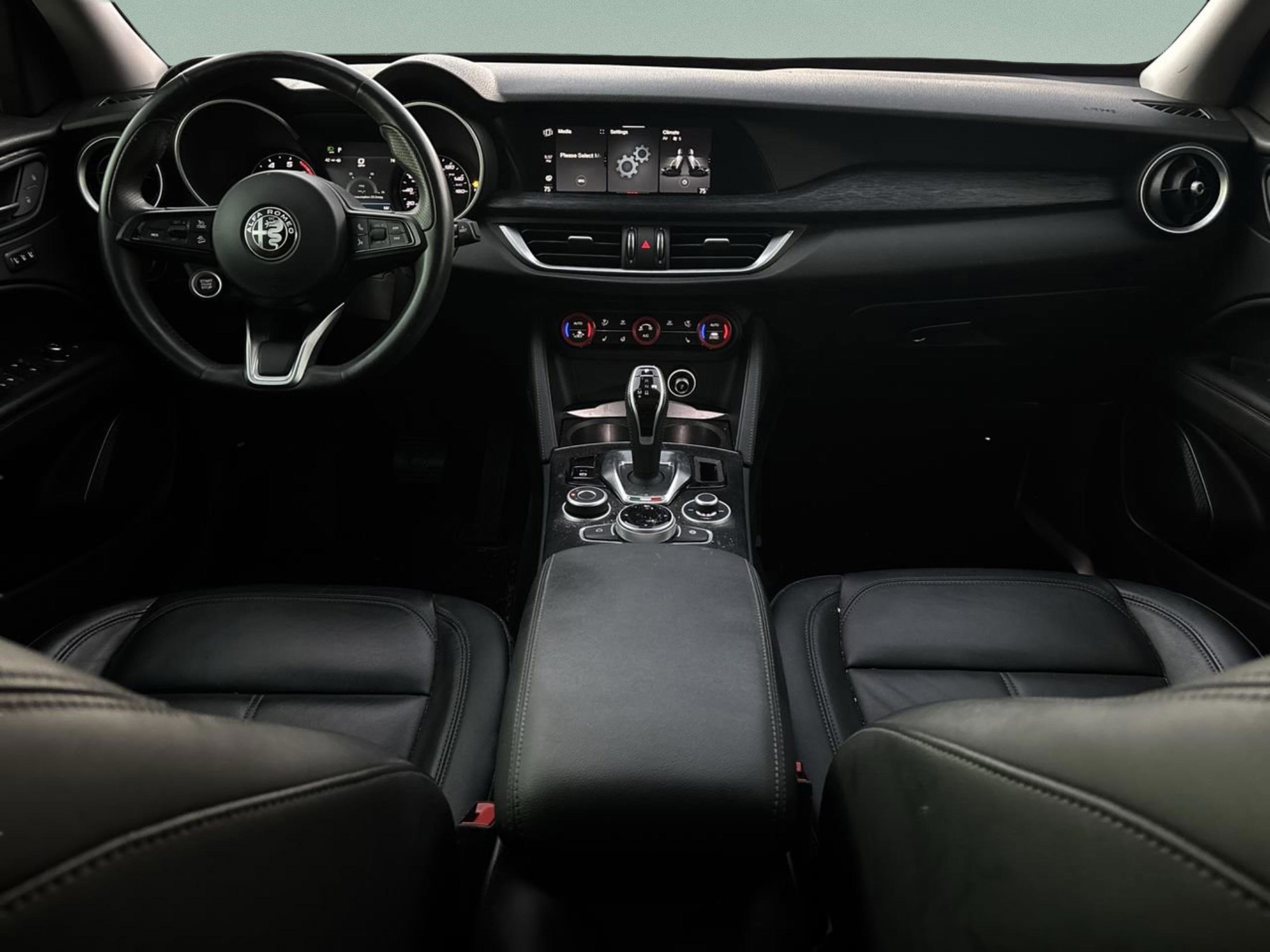 Used 2020 Alfa Romeo Stelvio Sport w/ Quick Order Package 22J Sport image 8