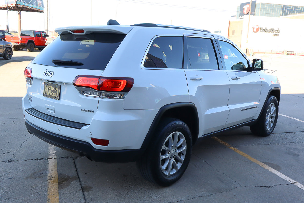 Used 2021 Jeep Grand Cherokee Laredo X AWD/4WD image 5