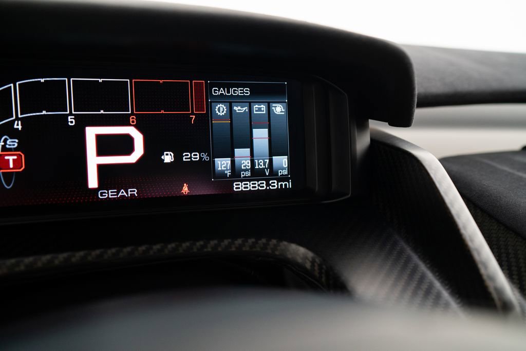Used 2019 Ford GT RWD image 20