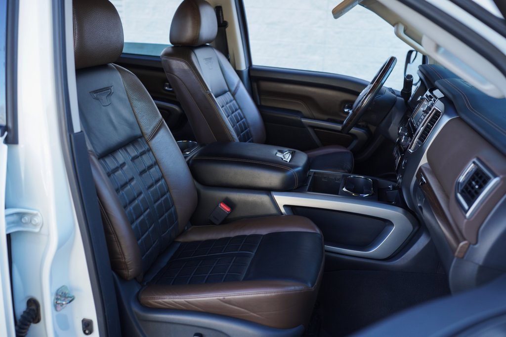 Used 2018 Nissan Titan Platinum Reserve image 25