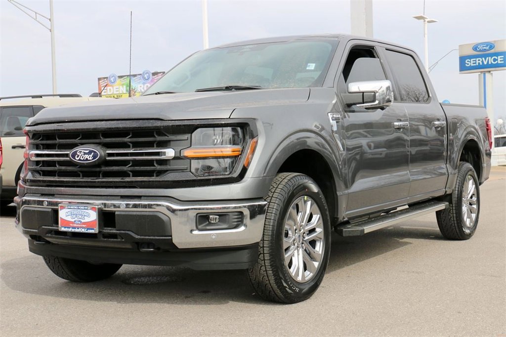 New 2025 Ford F150 XLT w/ Equipment Group 302A MID