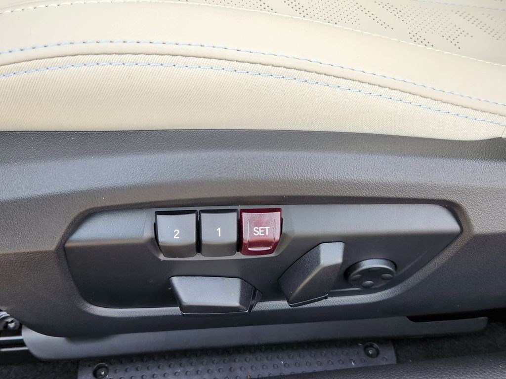 Used 2026 MINI Cooper 2-Door Hardtop FWD image 17