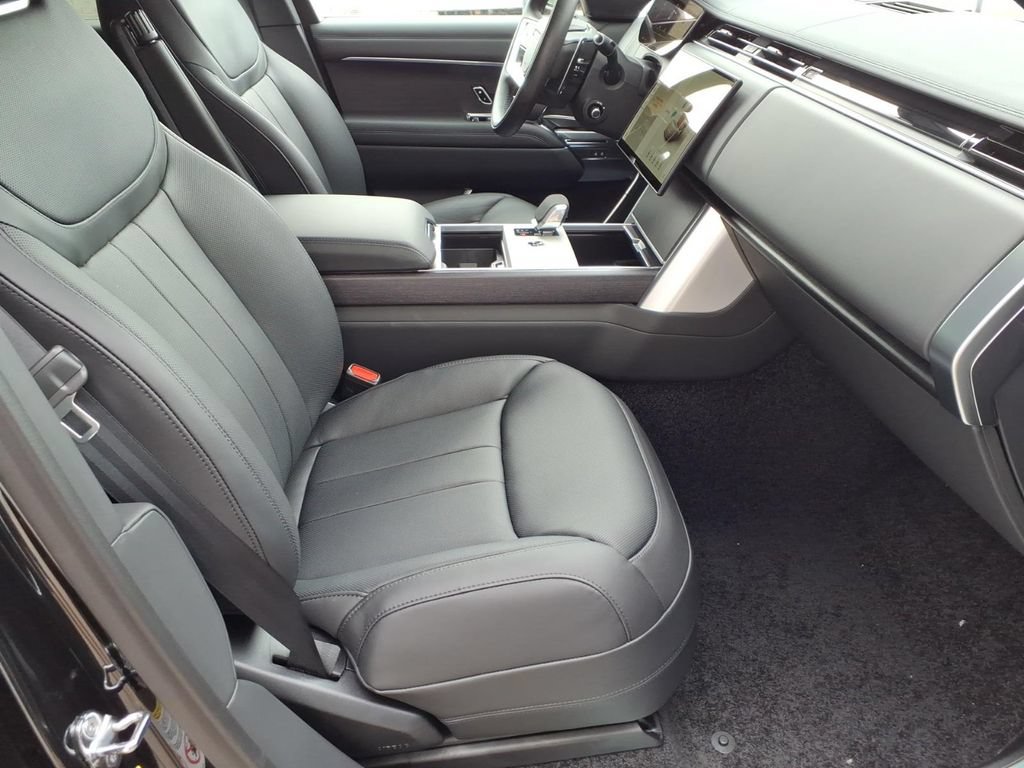 New 2026 Land Rover Range Rover SE AWD/4WD image 7