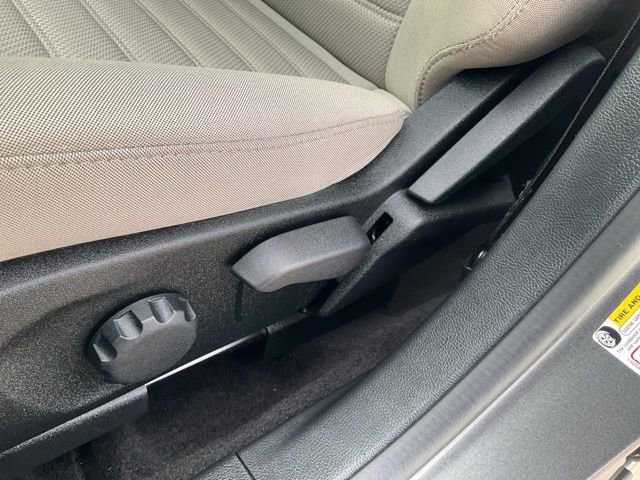 Used 2018 Ford Fusion S FWD image 8