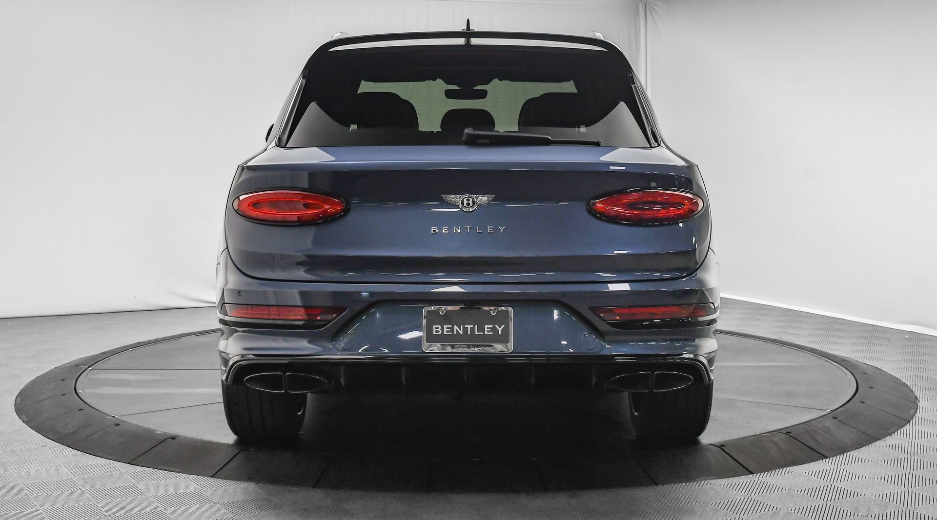 Used 2022 Bentley Bentayga S image 10
