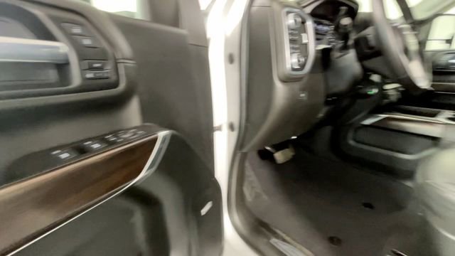 Used 2021 GMC Sierra 2500 SLT w/ SLT Premium Package AWD/4WD image 19