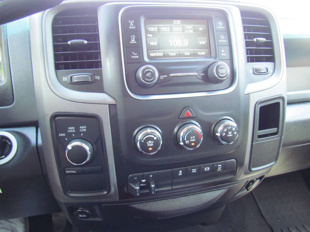 Used 2017 RAM 3500 Tradesman w/ Chrome Appearance Group image 20