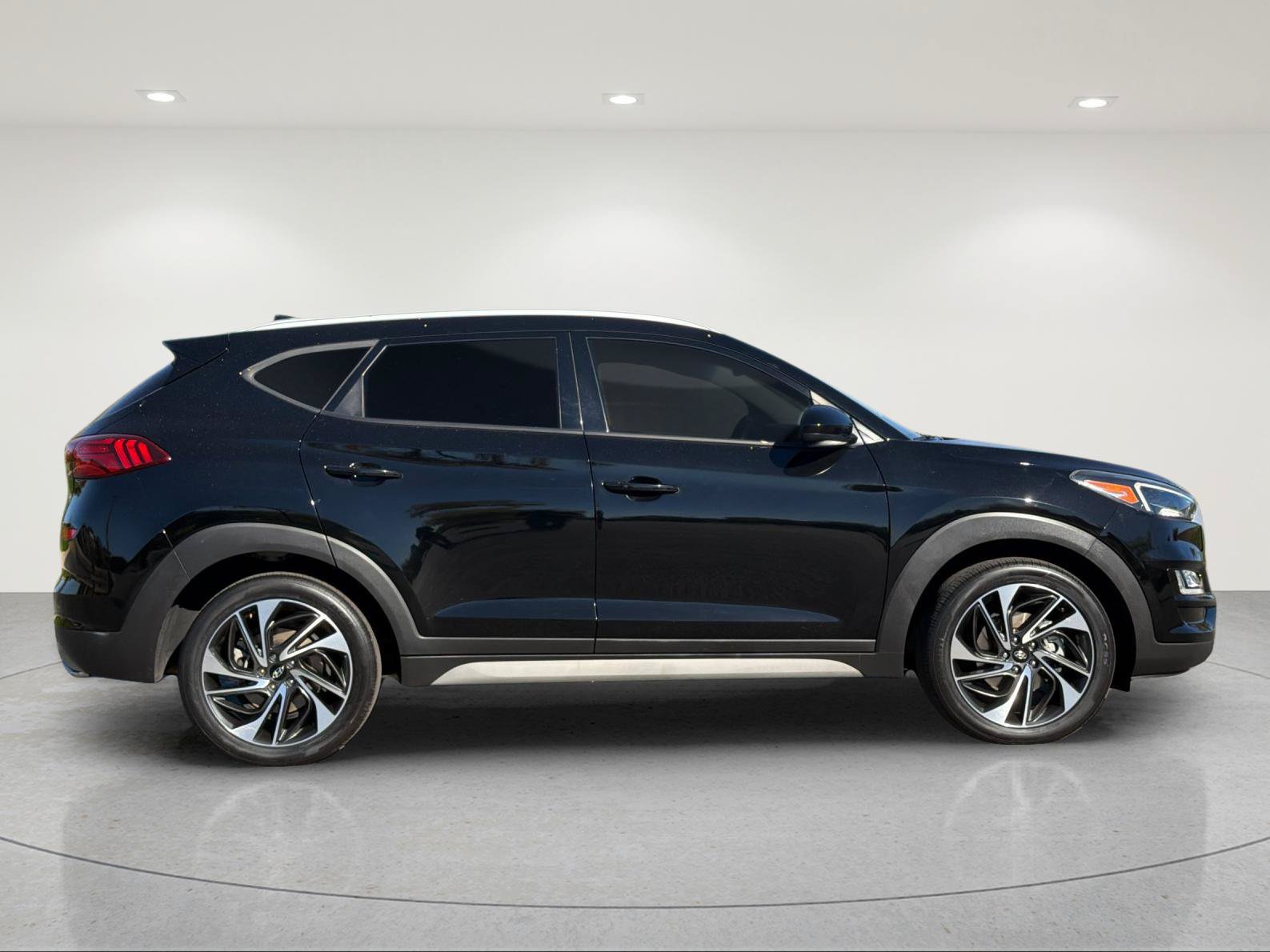 Used 2020 Hyundai Tucson Sport w/ Cargo Package AWD/4WD image 6