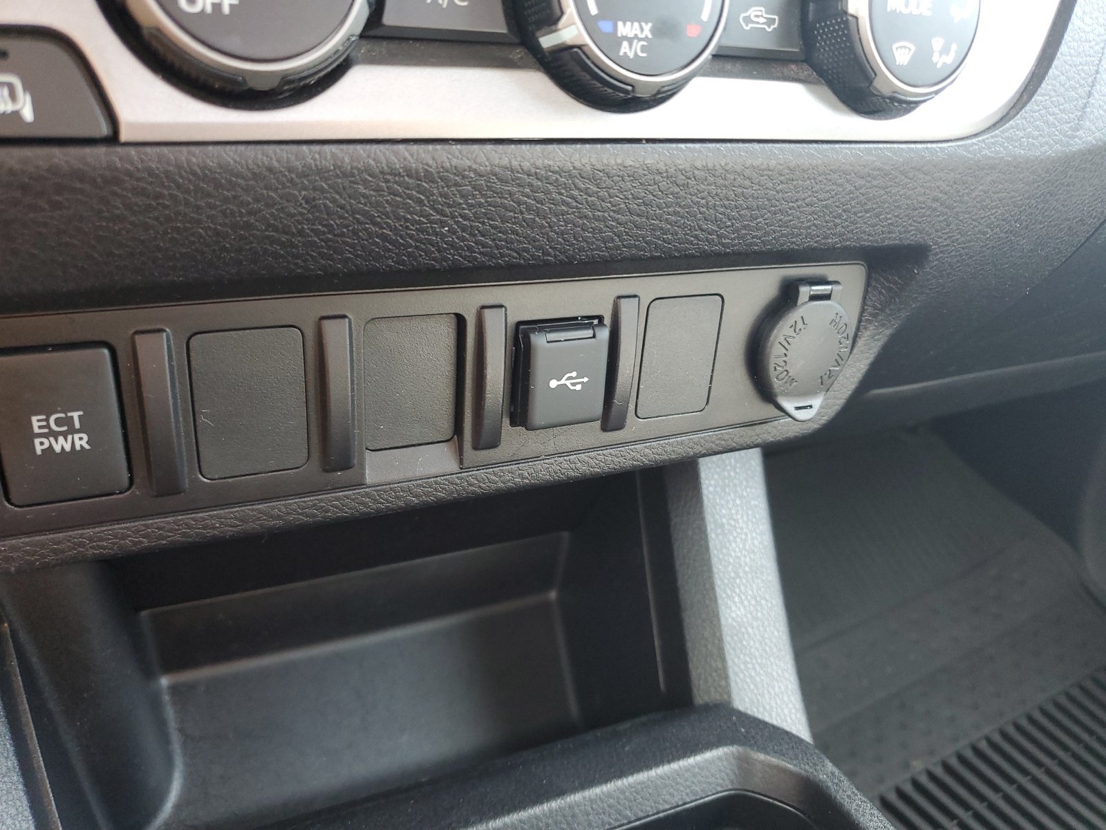 Certified 2023 Toyota Tacoma SR RWD image 28