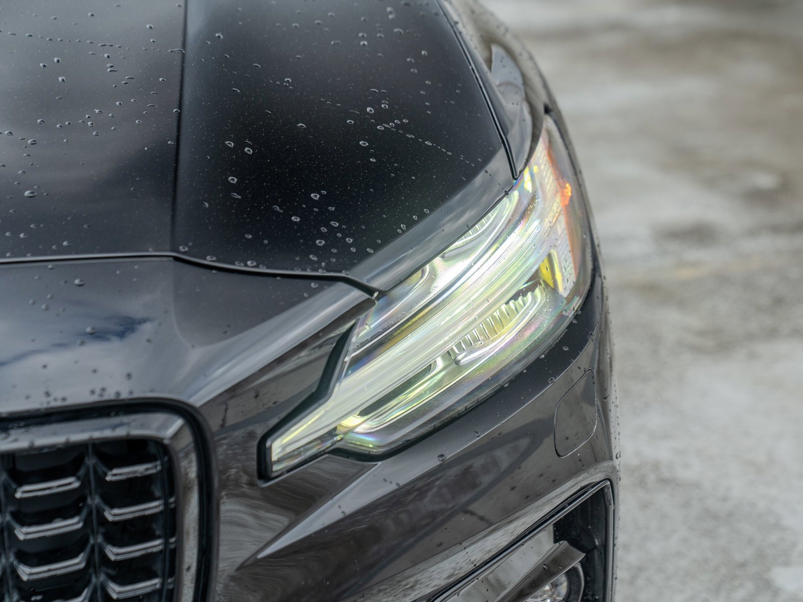 Used 2024 Volvo S60 B5 Plus w/ Climate Package image 8