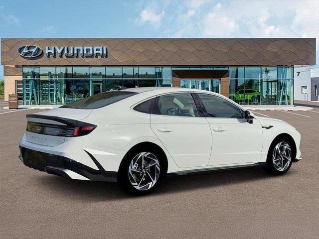 New 2026 Hyundai Sonata SEL AWD/4WD image 8