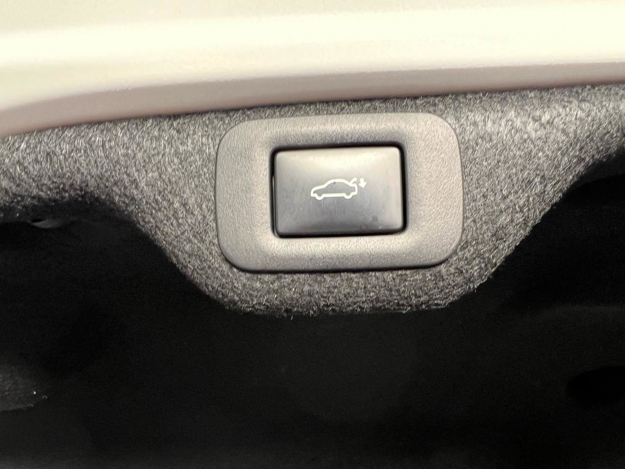 Used 2022 Lexus ES 350 Ultra Luxury w/ Accessory Package 2 image 35