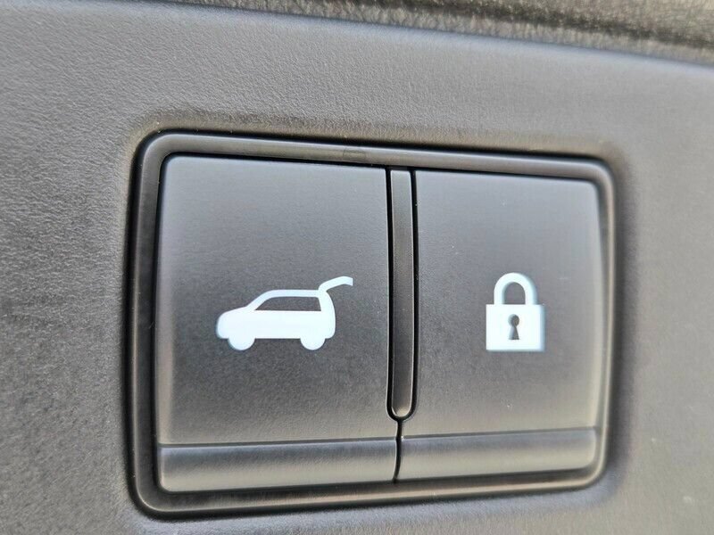 Used 2024 Nissan Pathfinder SL w/ Cargo Package FWD image 14
