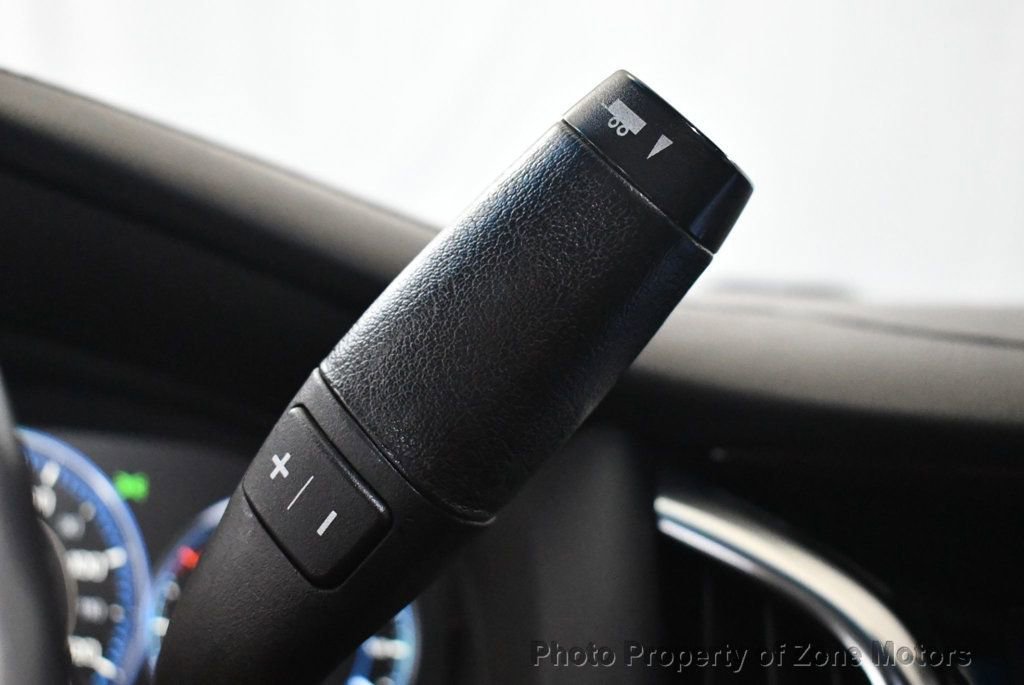 Used 2015 Cadillac Escalade Premium image 39