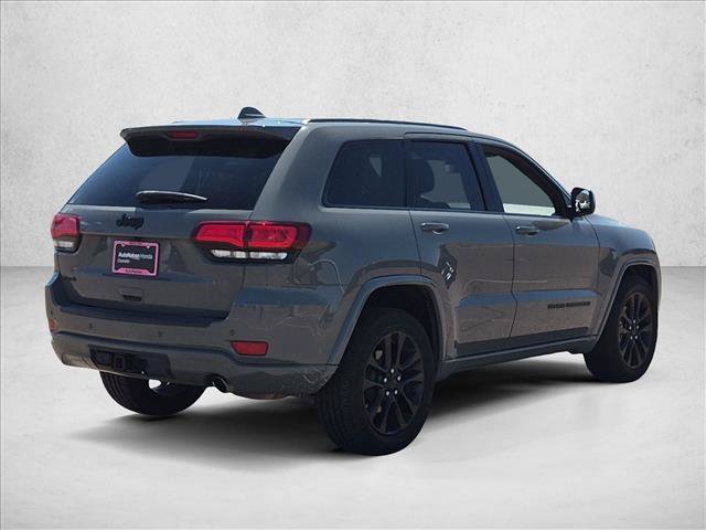 Used 2019 Jeep Grand Cherokee Altitude AWD/4WD image 5