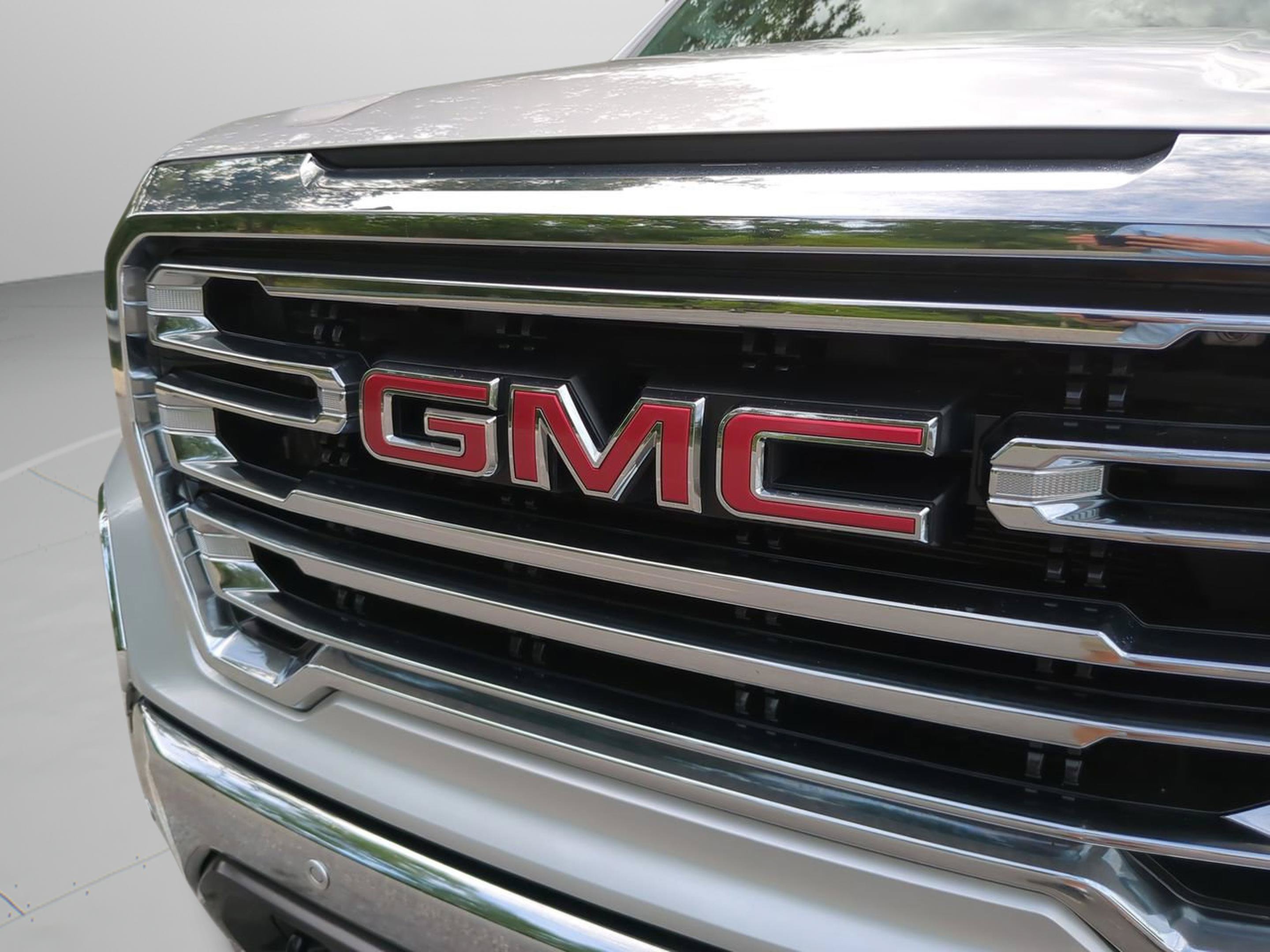 Used 2019 GMC Sierra 1500 SLT w/ SLT Premium Plus Package RWD image 30