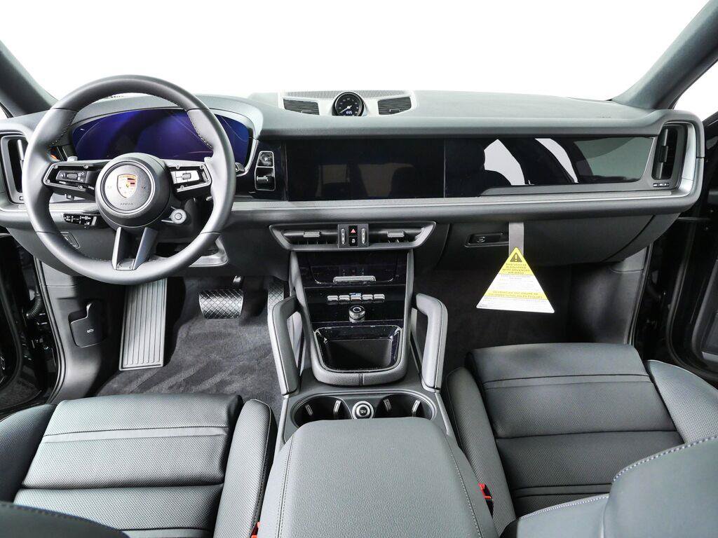 New 2026 Porsche Cayenne Coupe AWD/4WD image 19