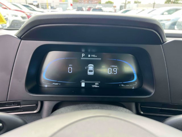 Certified 2025 Hyundai Elantra Sport FWD image 22