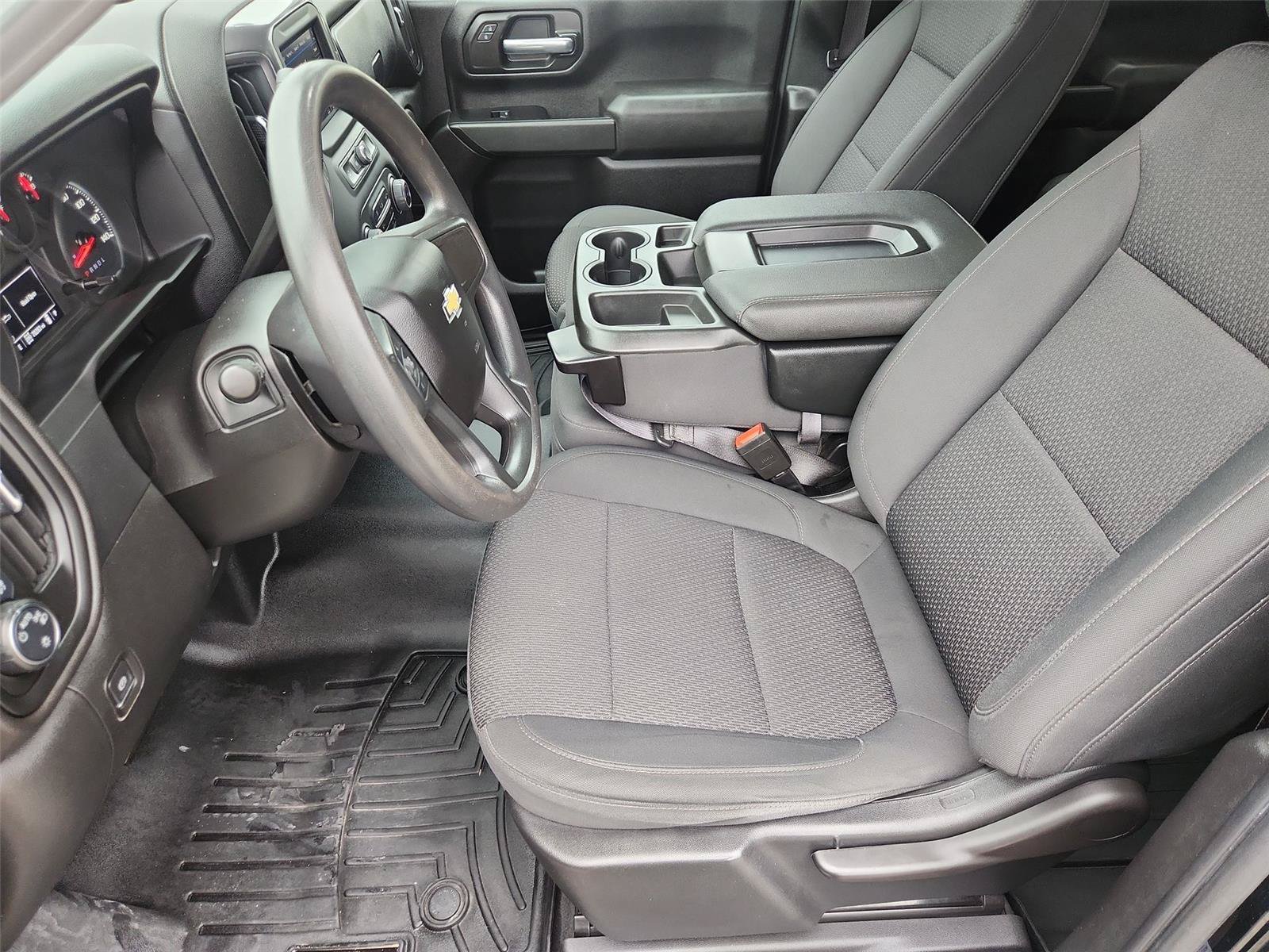 Used 2022 Chevrolet Silverado 2500 Custom w/ Custom Convenience Package AWD/4WD image 17
