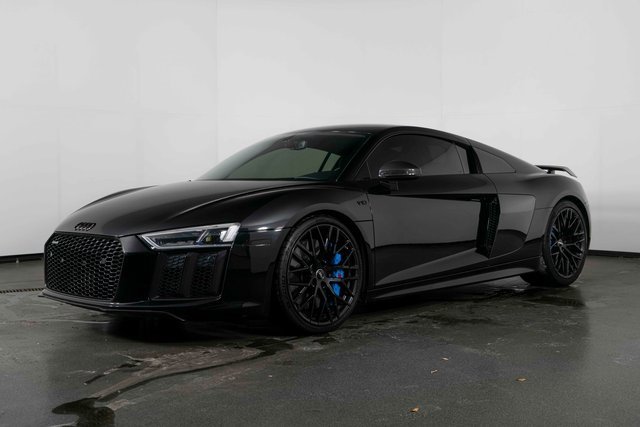 Used 2017 Audi R8 V10 plus image 4