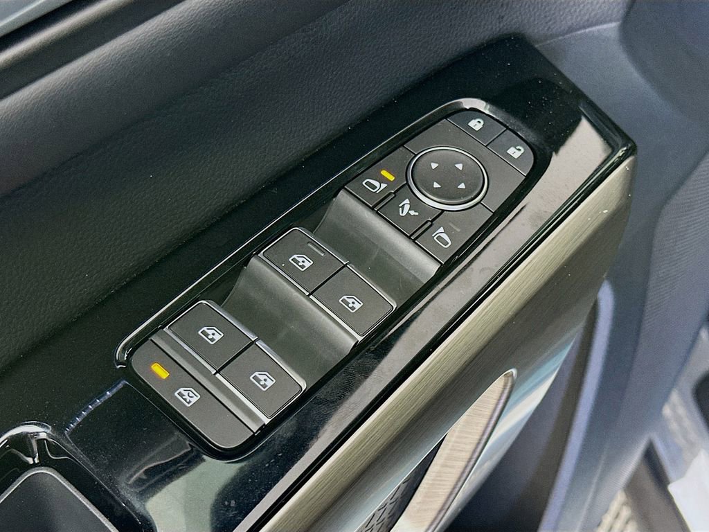 New 2025 Nissan Pathfinder Platinum image 24