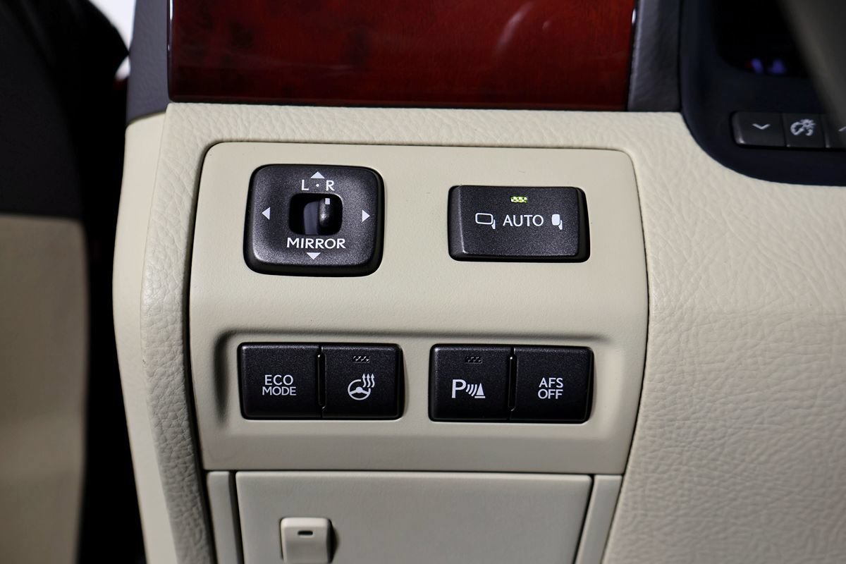 Used 2011 Lexus LS 460 L w/ Luxury Pkg AWD/4WD image 43