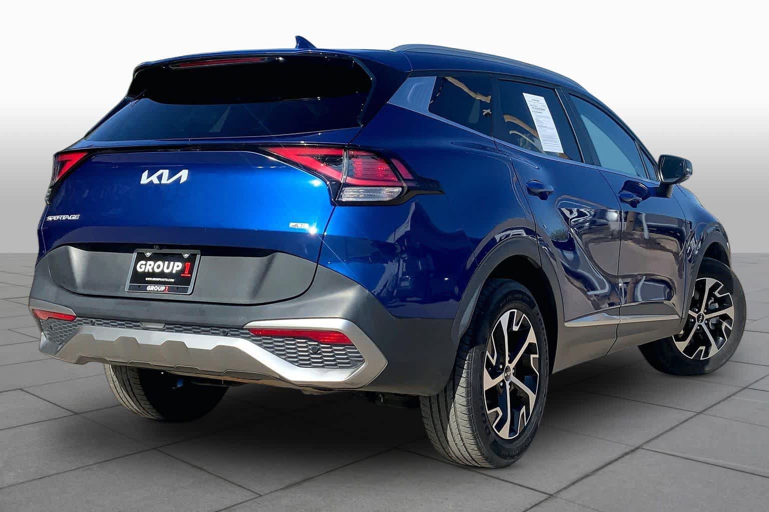 Used 2023 Kia Sportage EX AWD/4WD image 13
