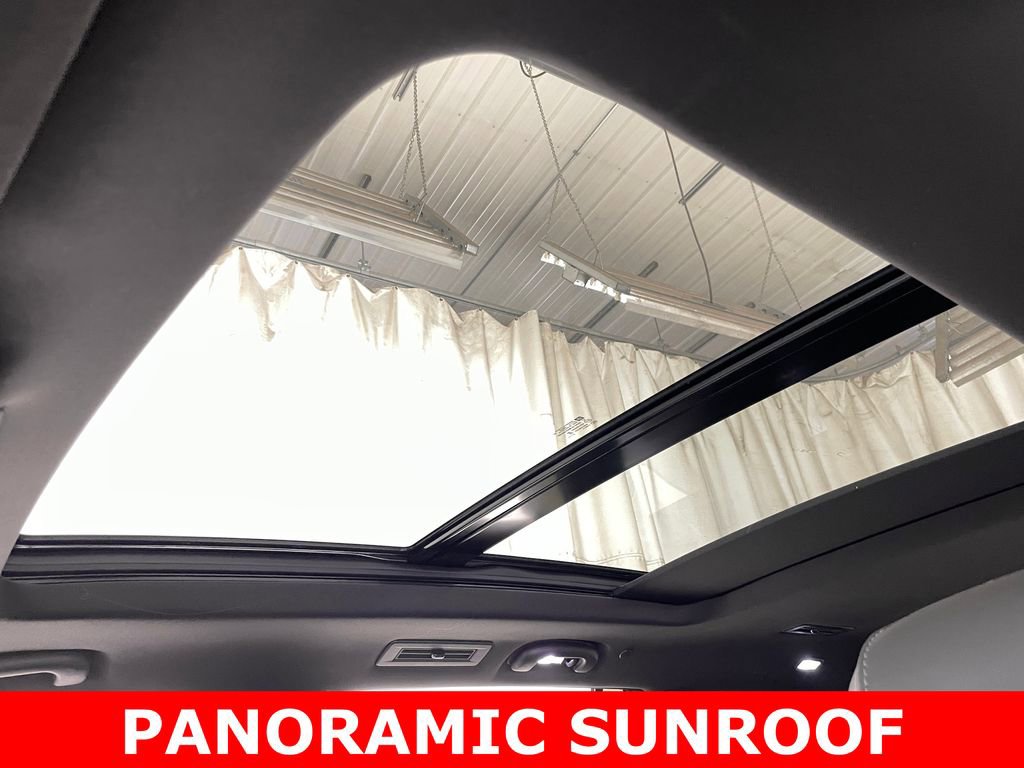 Used 2024 Cadillac XT6 Sport w/ Technology Package image 5