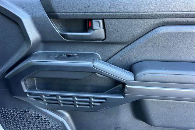 Certified 2025 Toyota 4Runner SR5 AWD/4WD image 19