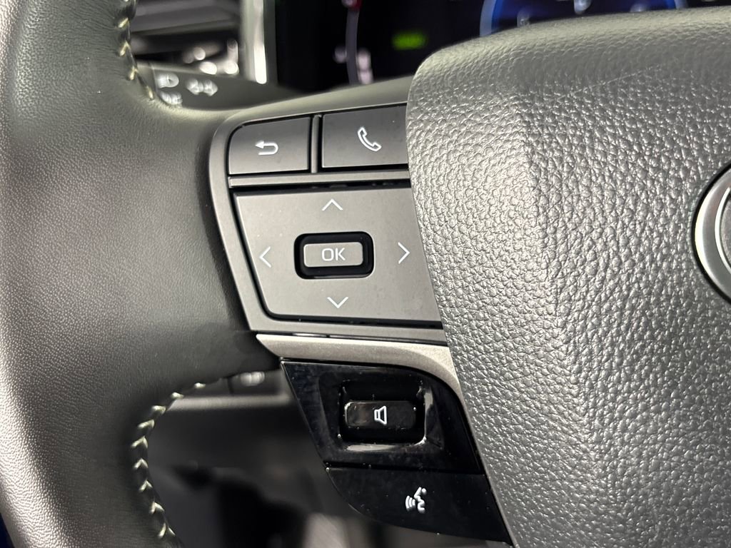 Certified 2025 Toyota Camry SE w/ Convenience Package FWD image 14