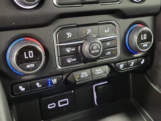 Used 2024 Chevrolet Suburban Premier RWD image 30