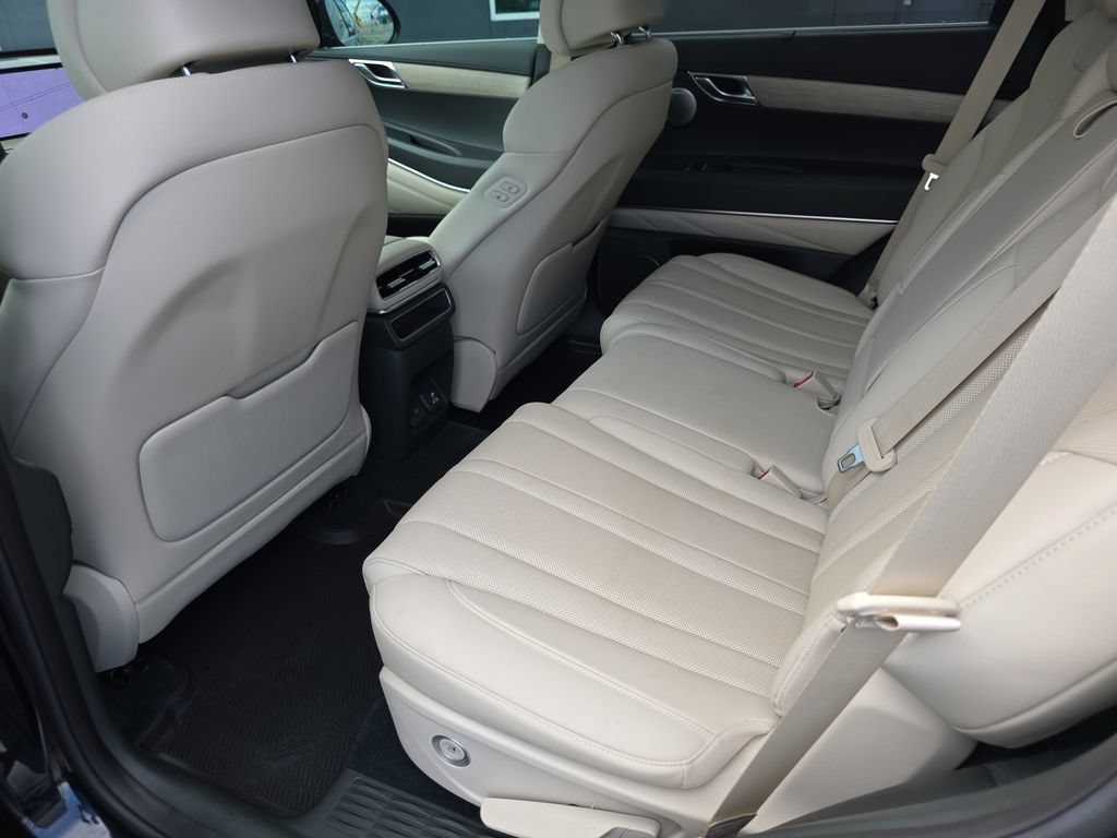 Used 2025 Genesis GV80 2.5T Advanced AWD/4WD image 31