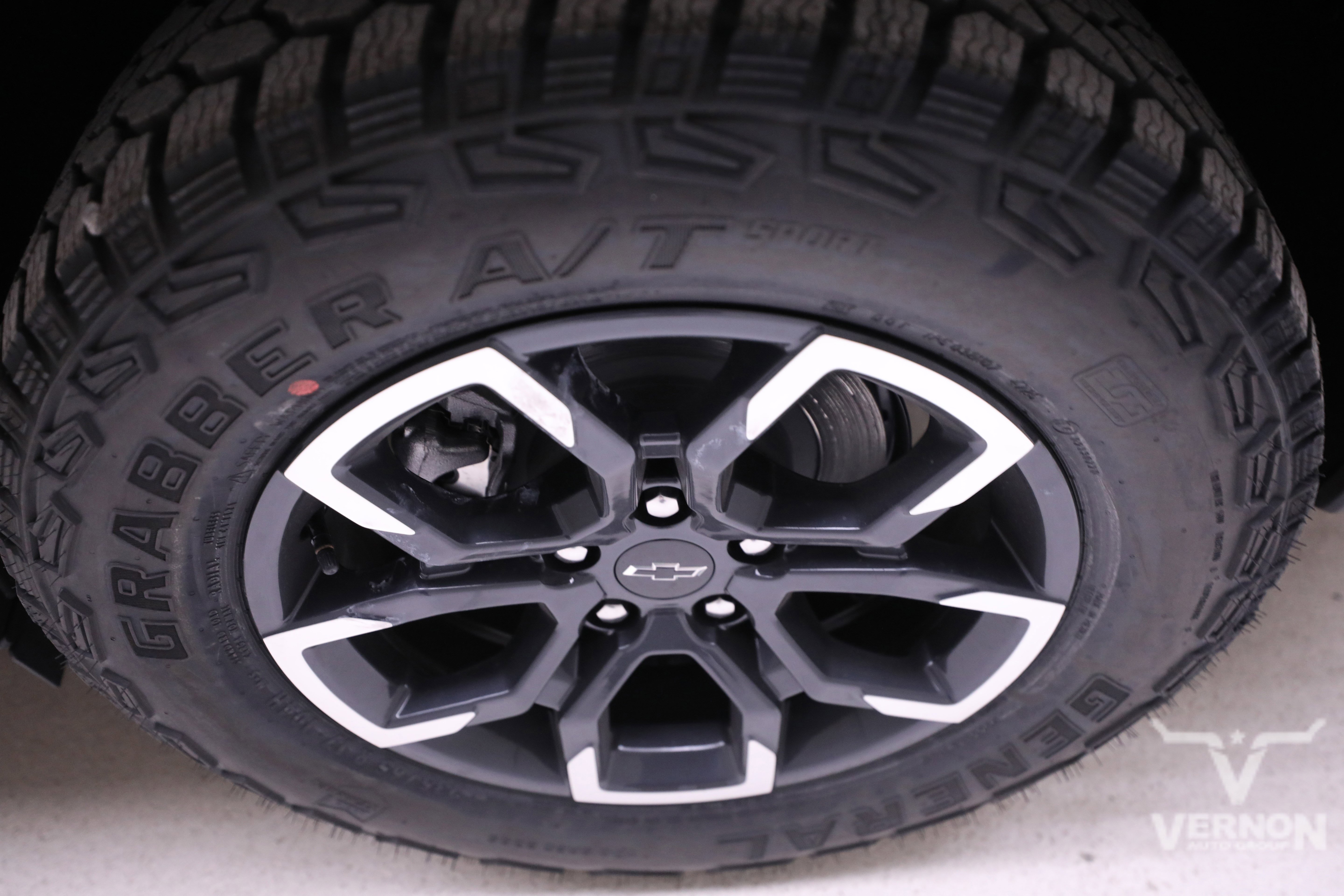 New 2026 Chevrolet Equinox ACTIV w/ Safety and Technology Package image 30