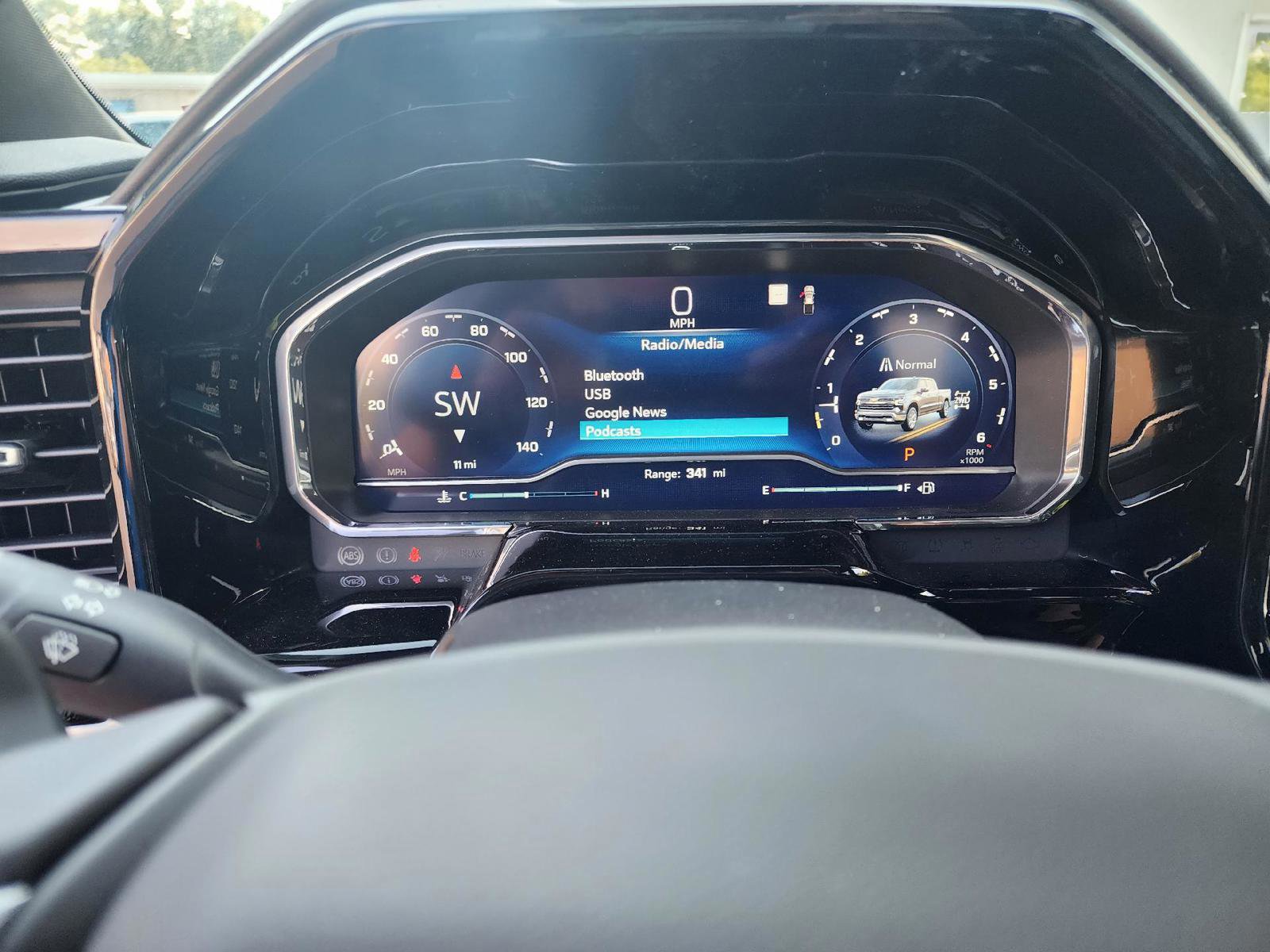 Used 2022 Chevrolet Silverado 1500 ZR2 w/ Technology Package image 23