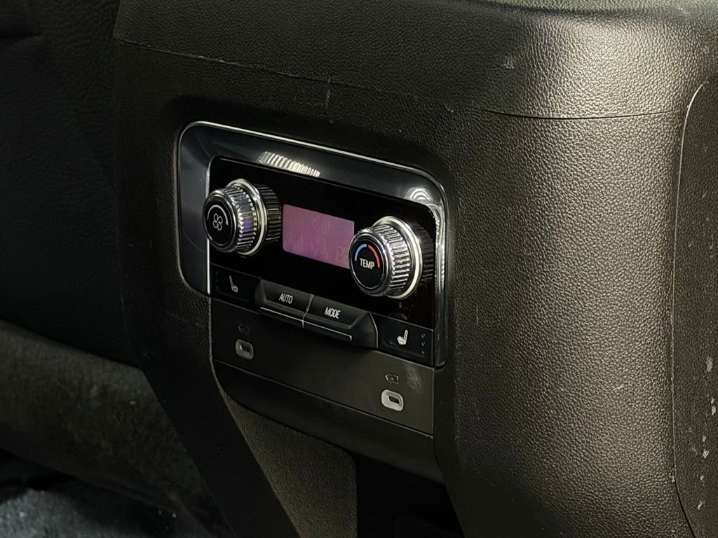 Certified 2023 GMC Yukon Denali image 29