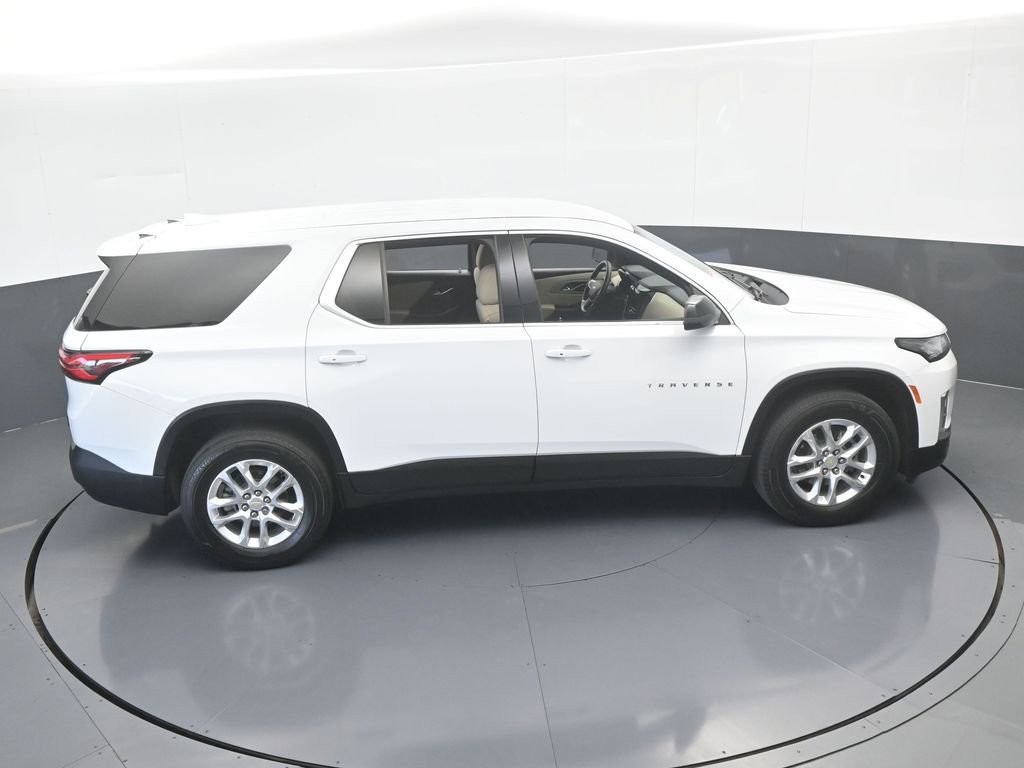 Used 2022 Chevrolet Traverse LS image 54
