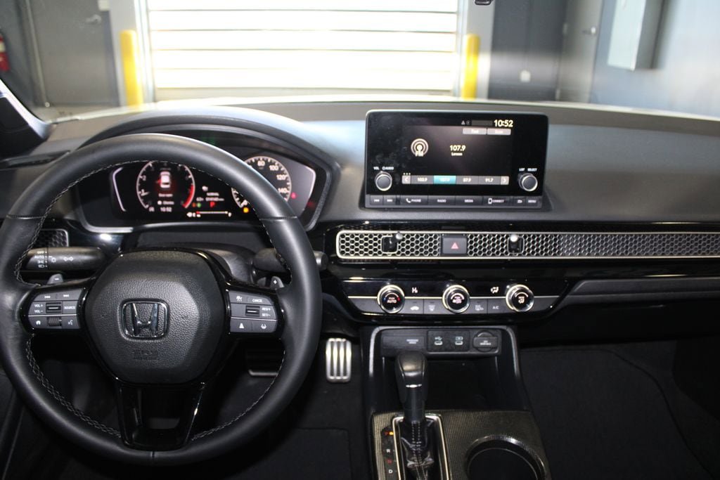 Used 2025 Honda Civic Sport image 24