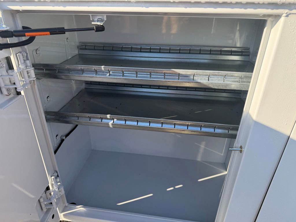 New 2026 Ford F550 4x4 Supercab Super Duty image 51