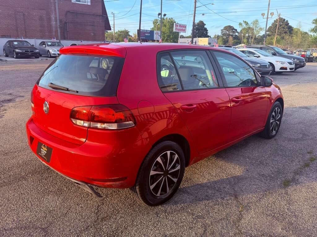 Used 2010 Volkswagen Golf 4-Door image 7