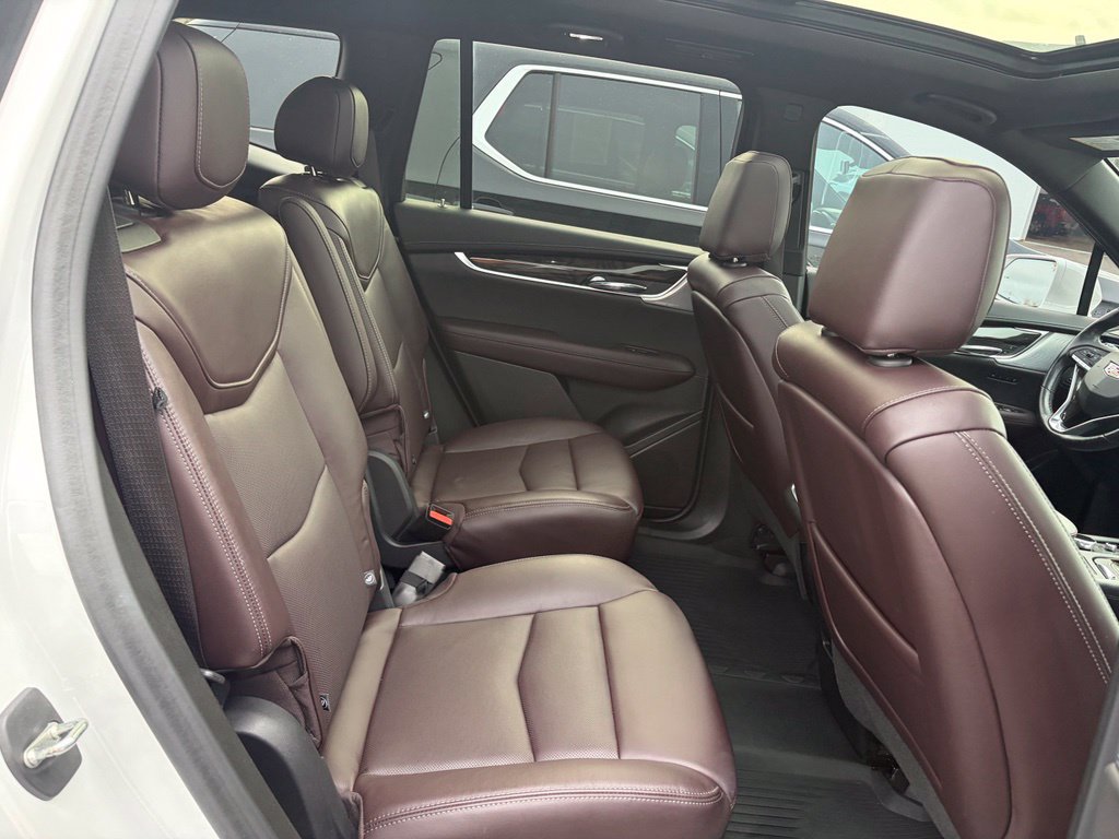 Used 2020 Cadillac XT6 Premium Luxury AWD/4WD image 37