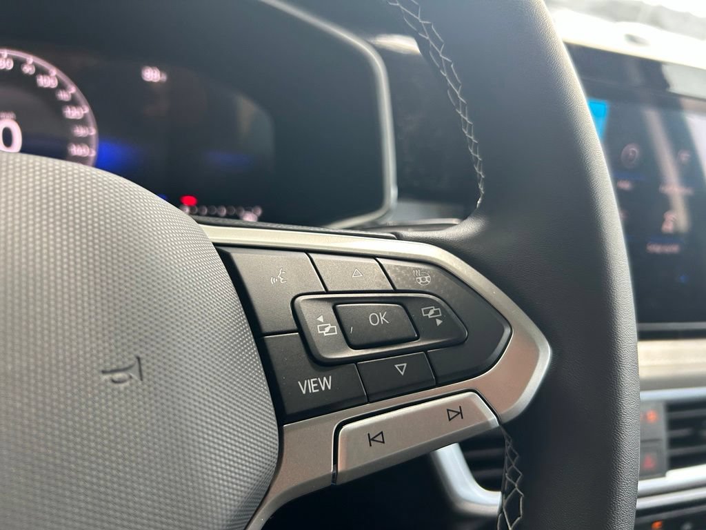 New 2026 Volkswagen Taos SE FWD image 21
