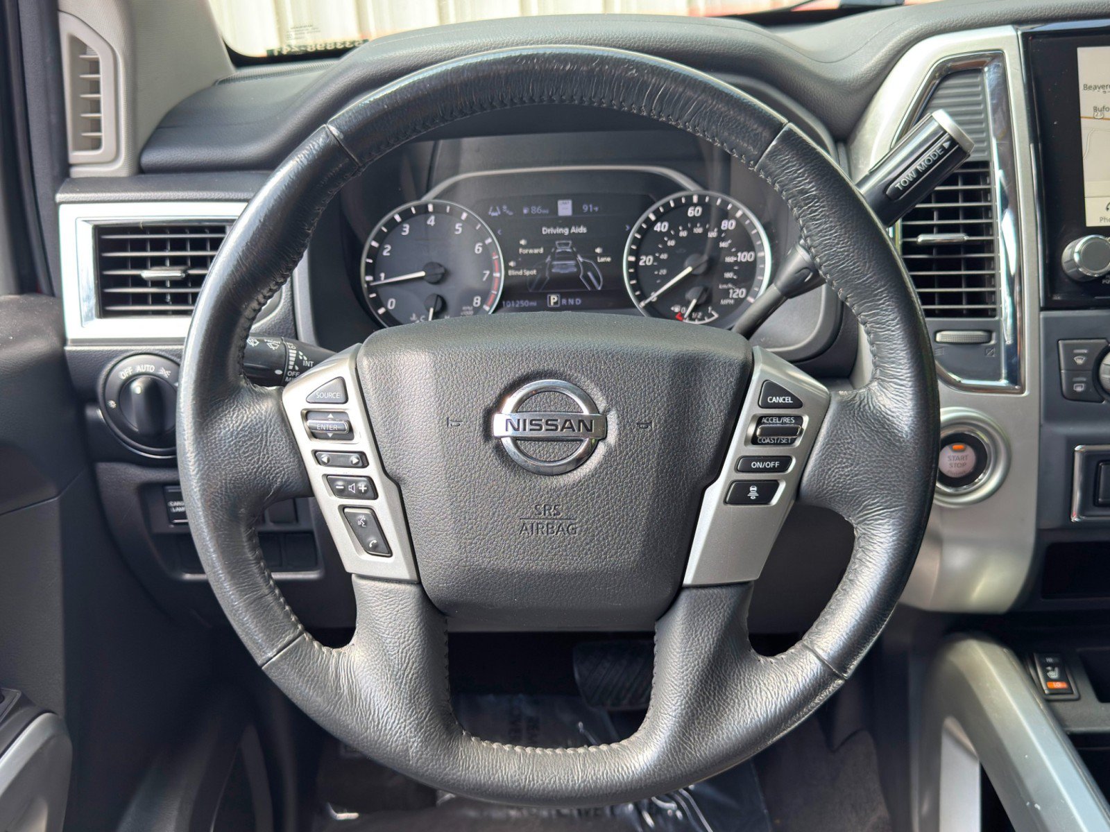 Used 2021 Nissan Titan SV w/ SV Convenience Package RWD image 19