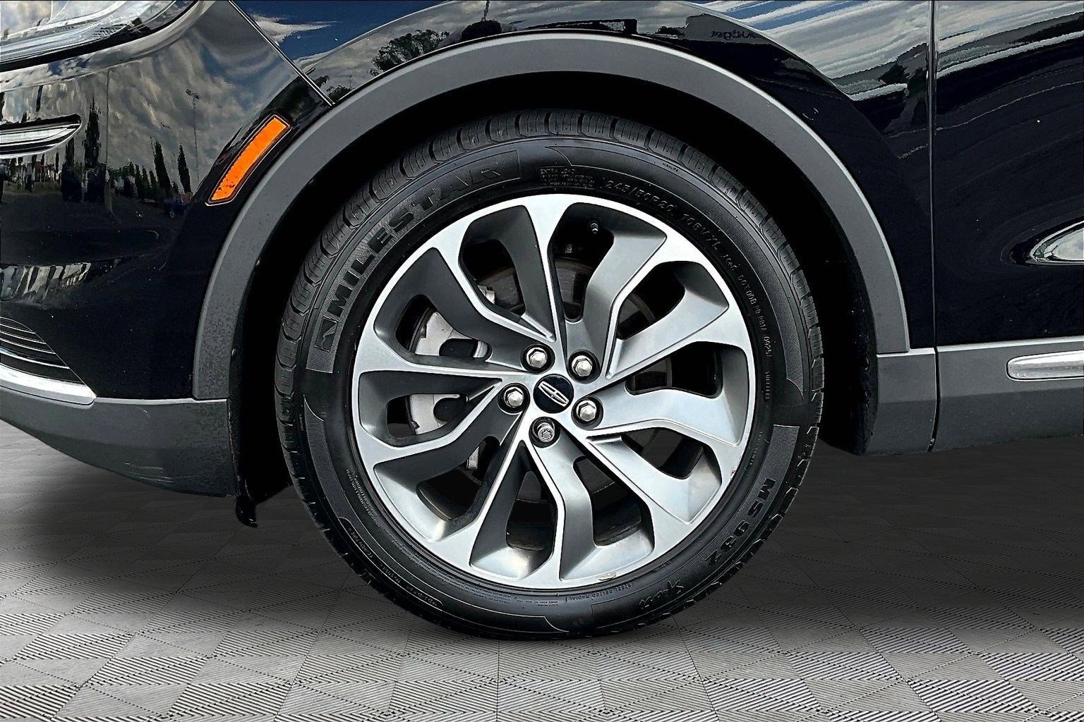 Used 2023 Lincoln Nautilus Reserve AWD/4WD image 33