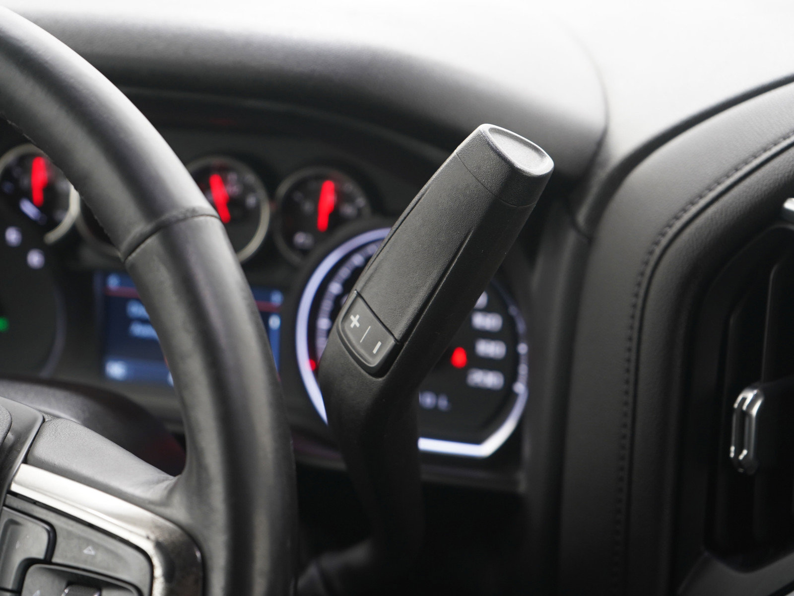 Used 2019 Chevrolet Silverado 1500 LT image 19