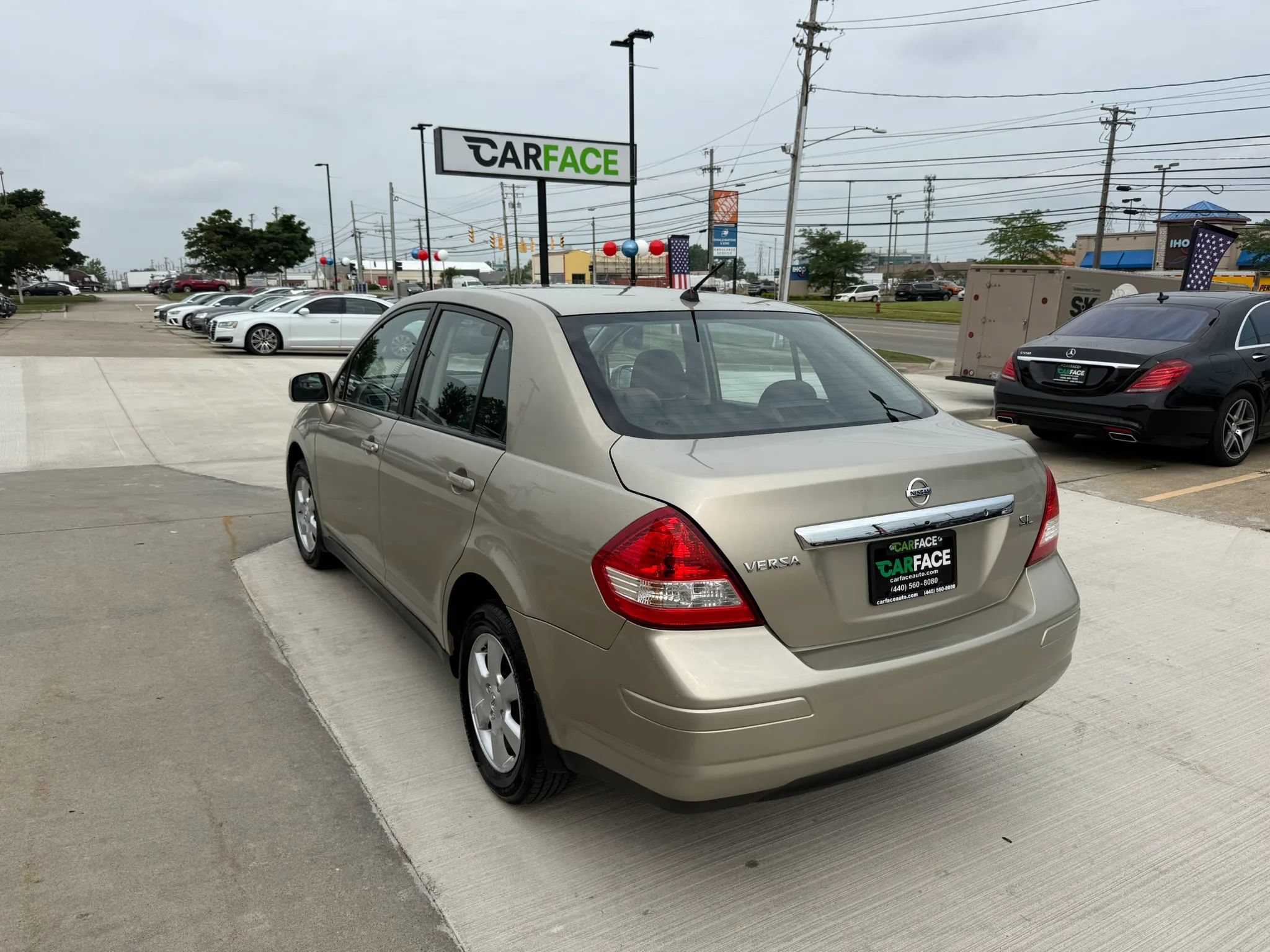 Used 2009 Nissan Versa Sedan w/ Convenience Pkg FWD image 8
